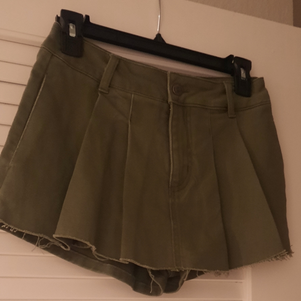 Short skirt